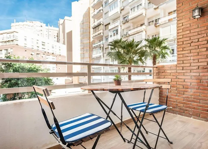 Charming Apartment In La Malagueta By Rems